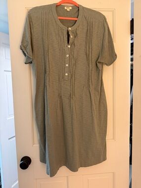 dylan Sage Green Short Sleeve Pintuck Shirt Dress